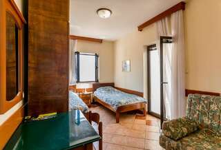 Апартаменты Apartments Maslina Херцег-Нови Номер-студио с диваном-кроватью (для 3 взрослых)-3