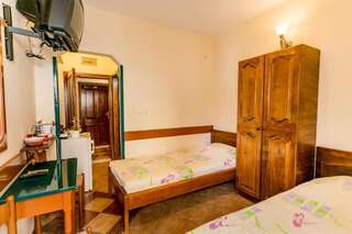 Апартаменты Apartments Maslina Херцег-Нови Двухместный номер с 2 отдельными кроватями и балконом-7