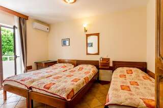 Апартаменты Apartments Maslina Херцег-Нови Стандартный номер-студио-7